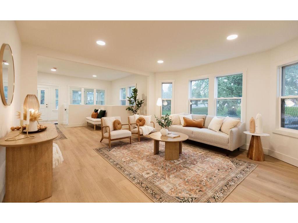 212 E Diamond Lake Road Minneapolis MN 55419 7037736 image1
