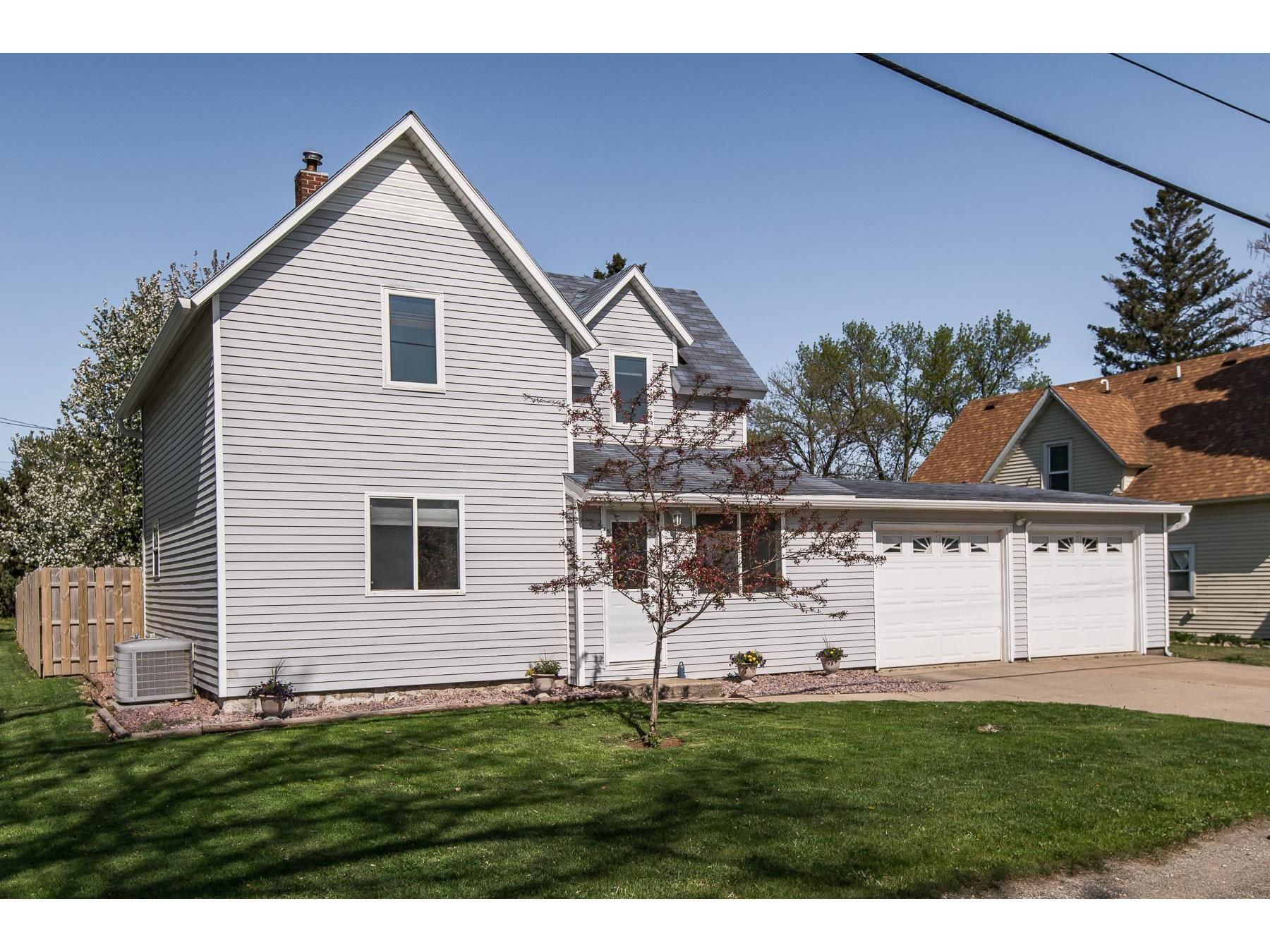 212 East Street N, Claremont, MN 55924 MLS 5757614 Edina Realty