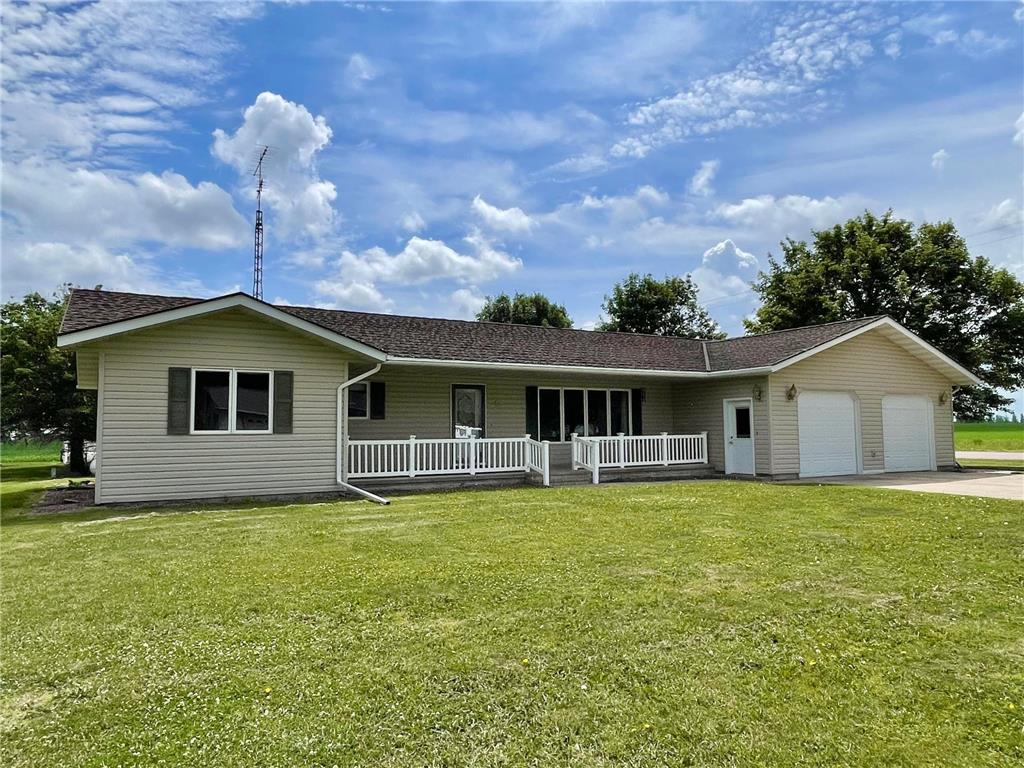 212 Eastern Avenue S Comfrey MN 56019 7089495 image1