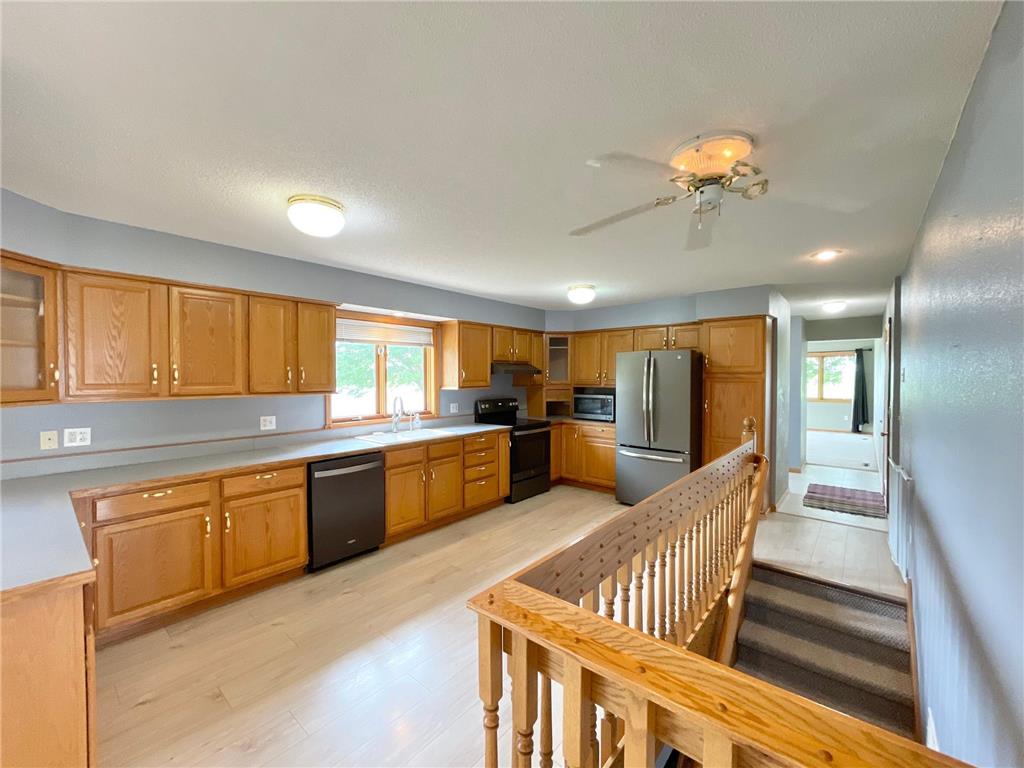212 Eastern Avenue S Comfrey MN 56019 7089495 image15