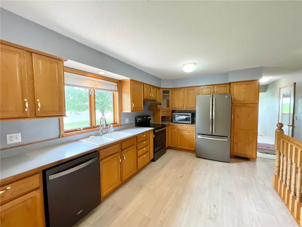 212 Eastern Avenue S Comfrey MN 56019 7089495 image19