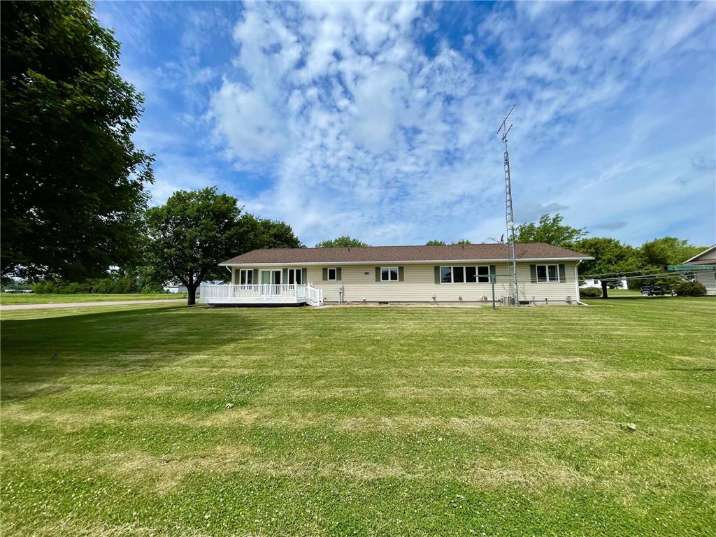 212 Eastern Avenue S Comfrey MN 56019 7089495 image2