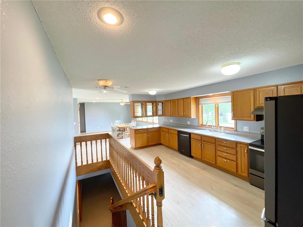 212 Eastern Avenue S Comfrey MN 56019 7089495 image21