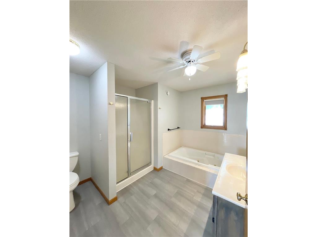212 Eastern Avenue S Comfrey MN 56019 7089495 image22