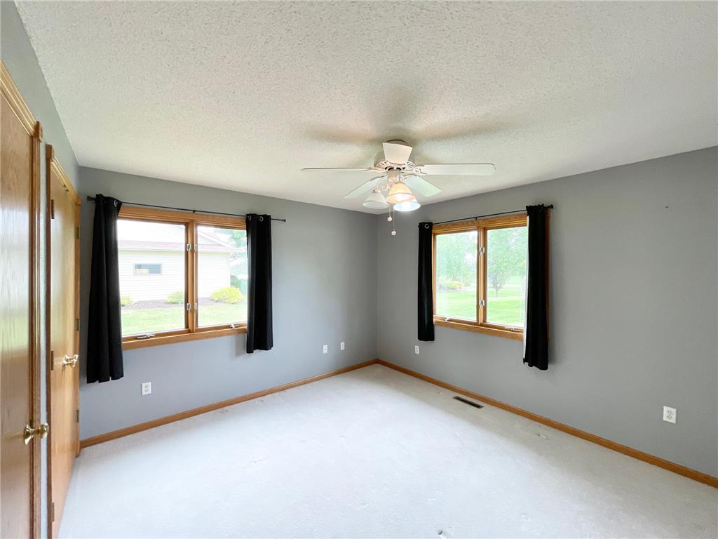 212 Eastern Avenue S Comfrey MN 56019 7089495 image31
