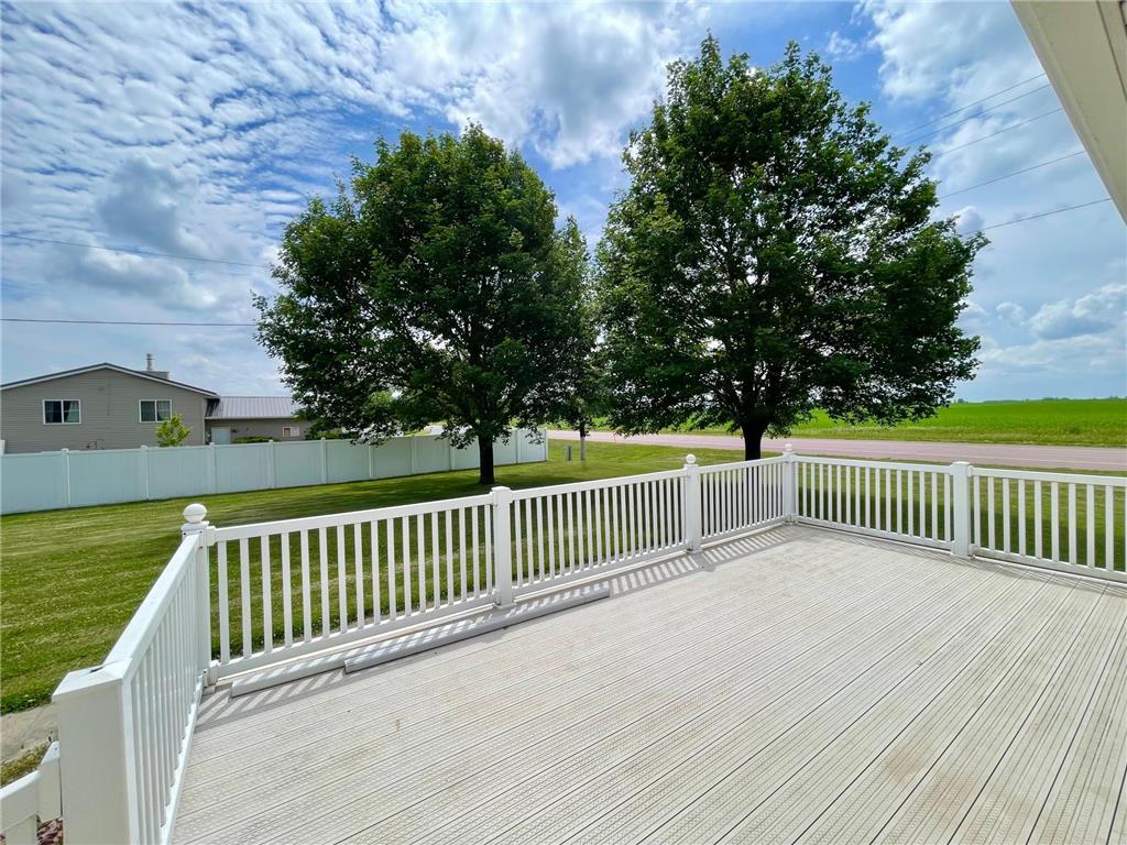 212 Eastern Avenue S Comfrey MN 56019 7089495 image4
