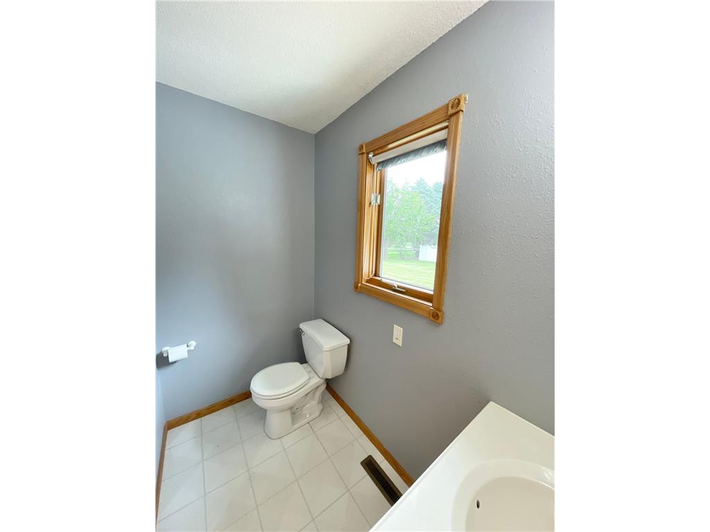 212 Eastern Avenue S Comfrey MN 56019 7089495 image45