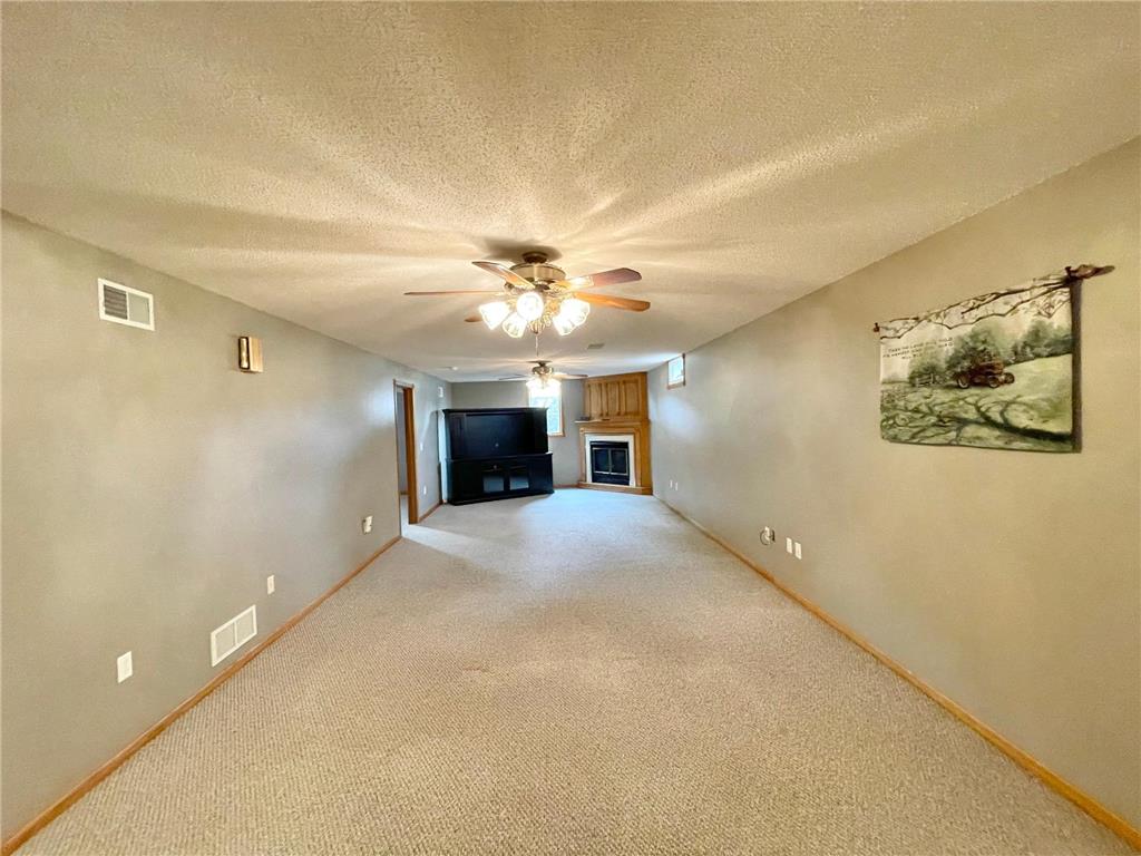 212 Eastern Avenue S Comfrey MN 56019 7089495 image47