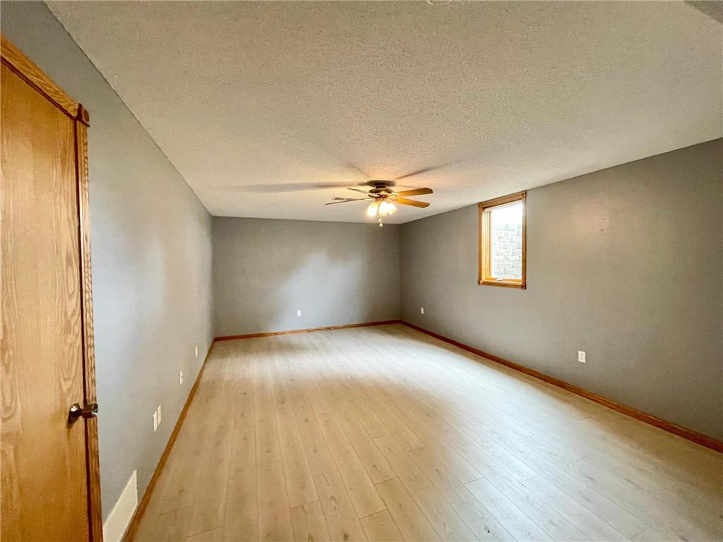 212 Eastern Avenue S Comfrey MN 56019 7089495 image51