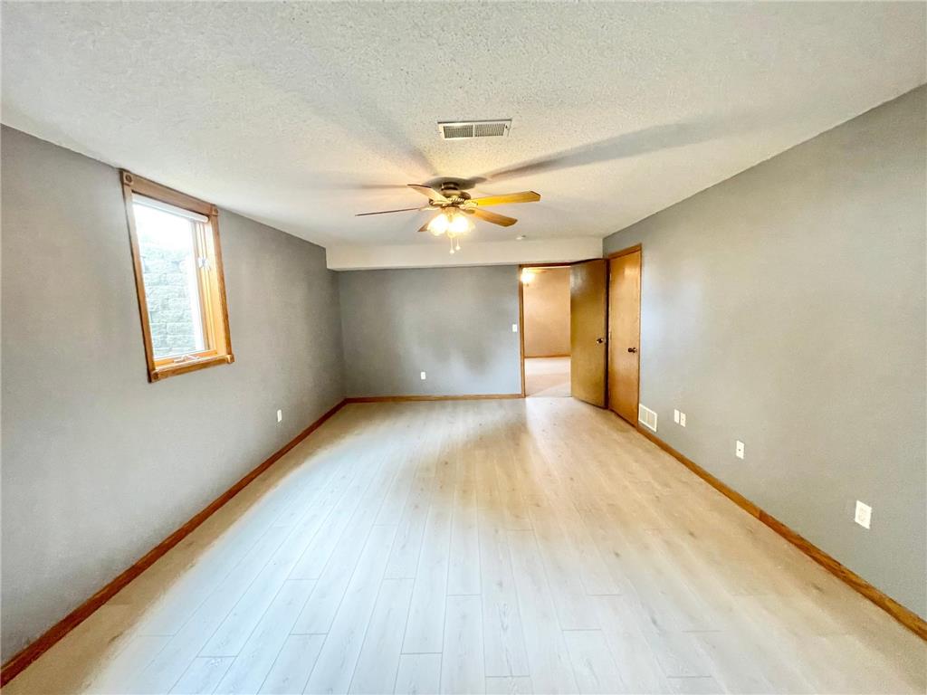 212 Eastern Avenue S Comfrey MN 56019 7089495 image52
