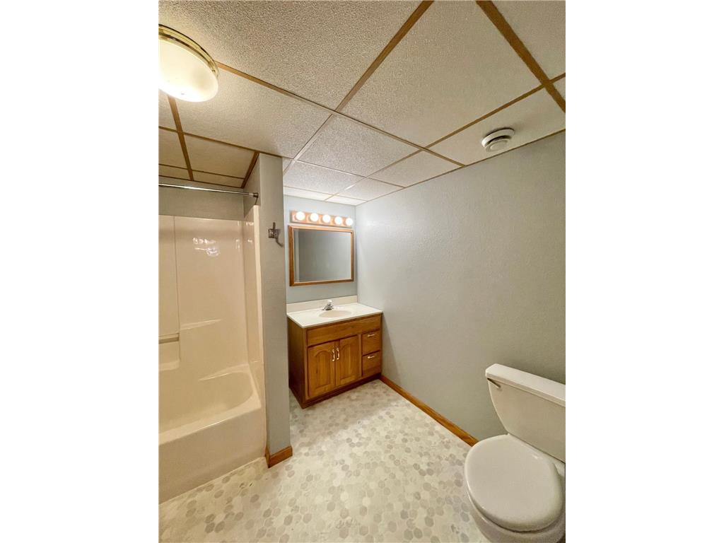212 Eastern Avenue S Comfrey MN 56019 7089495 image55