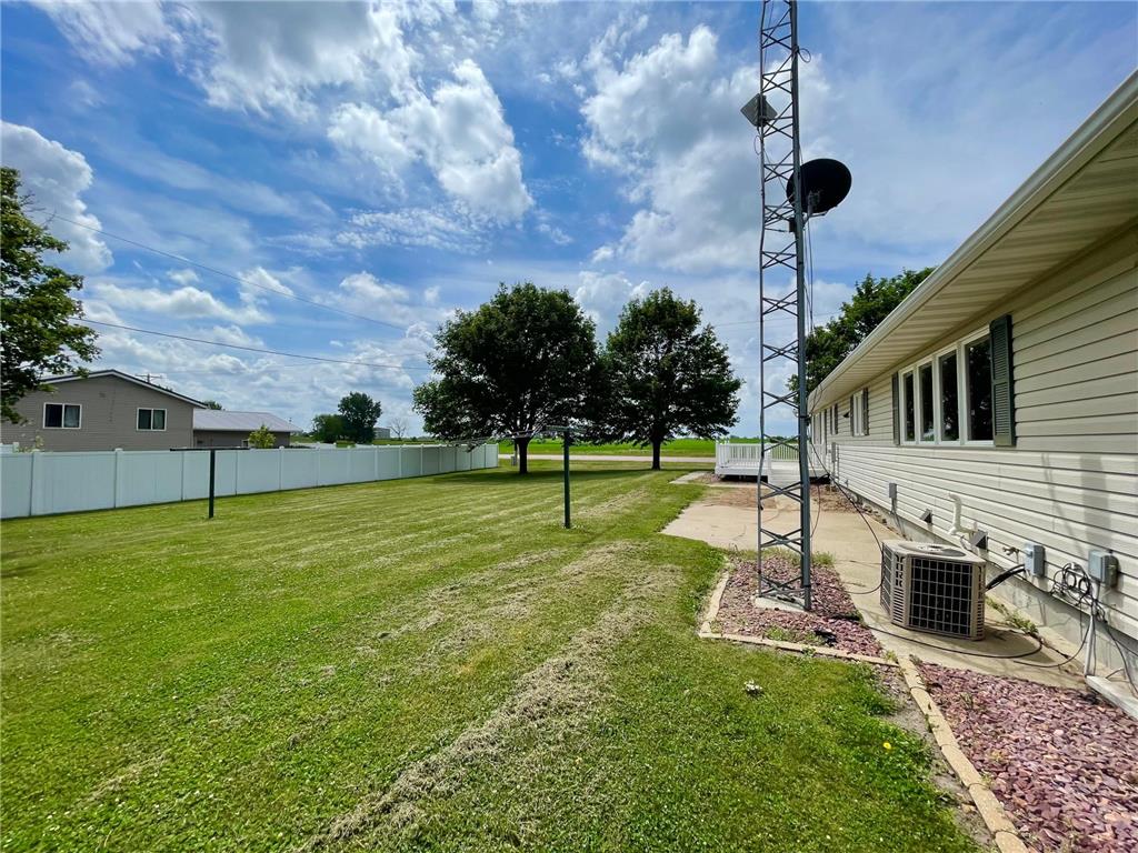 212 Eastern Avenue S Comfrey MN 56019 7089495 image67