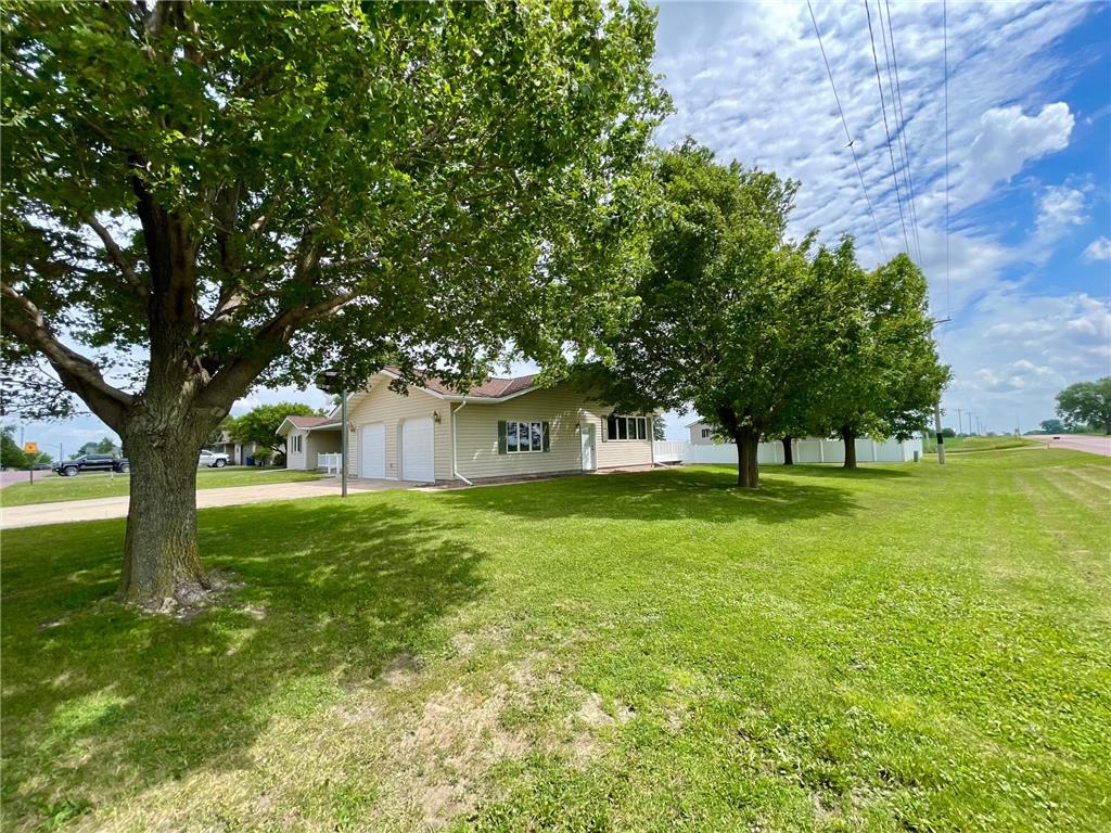 212 Eastern Avenue S Comfrey MN 56019 7089495 image71