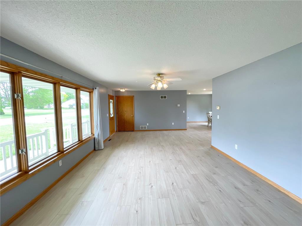 212 Eastern Avenue S Comfrey MN 56019 7089495 image9