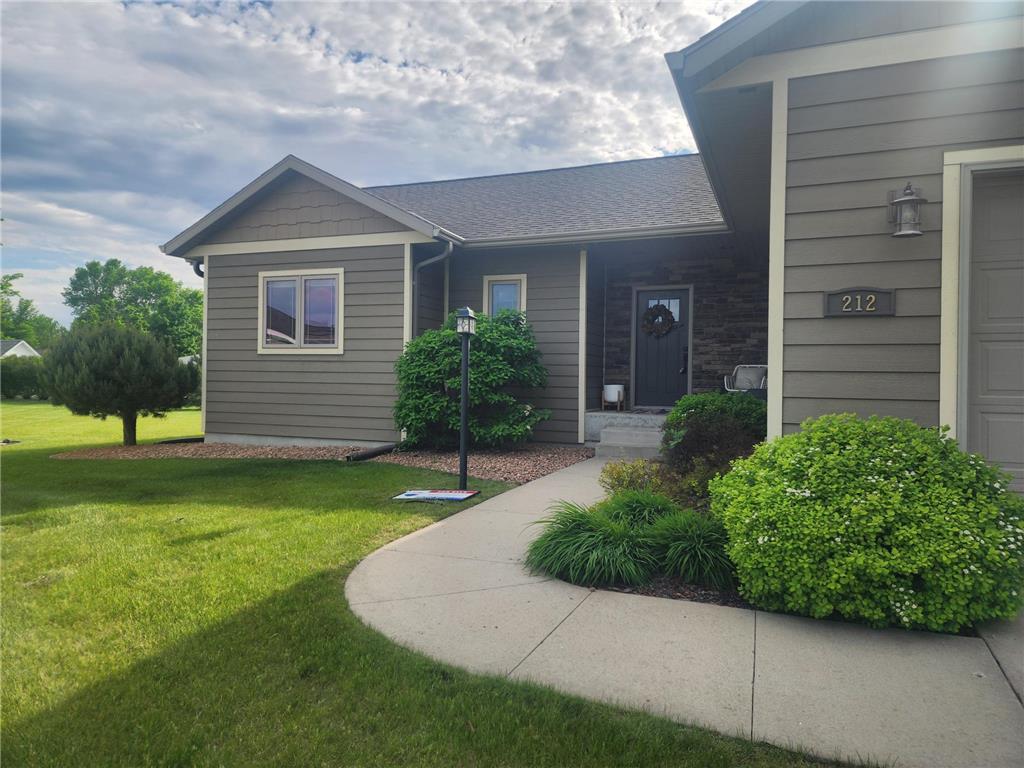 212 Eastwood Drive Redwood Falls MN 56283 7008914 image2