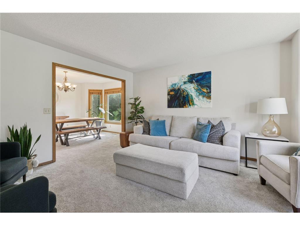 212 Geneva Boulevard Burnsville MN 55306 7012336 image10