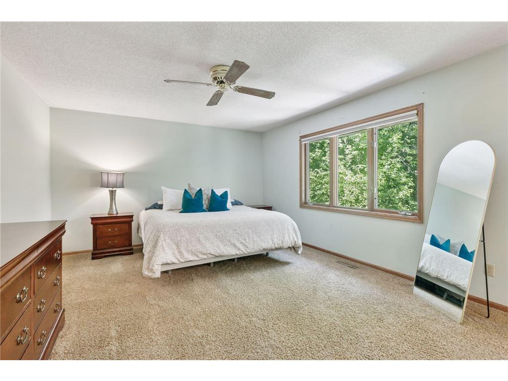 212 Geneva Boulevard Burnsville MN 55306 7012336 image15