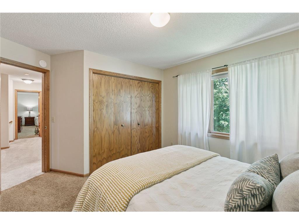 212 Geneva Boulevard Burnsville MN 55306 7012336 image19