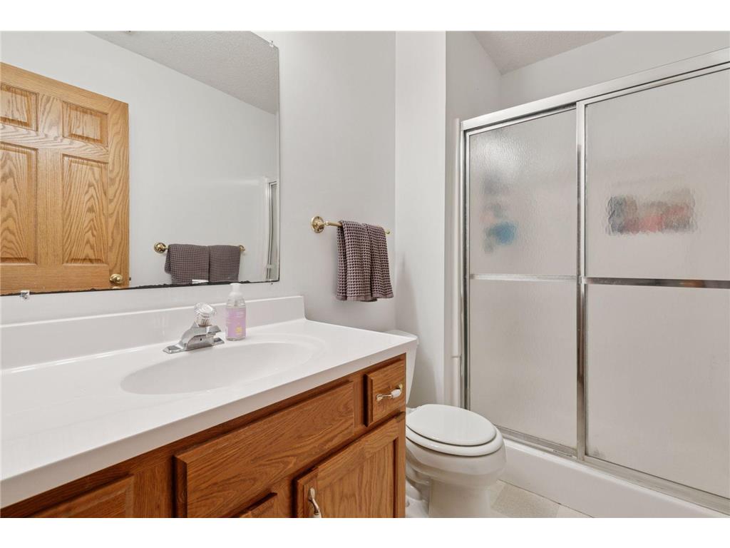 212 Geneva Boulevard Burnsville MN 55306 7012336 image25