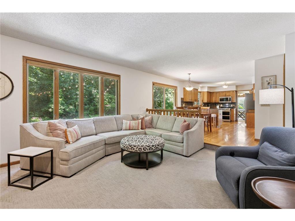 212 Geneva Boulevard Burnsville MN 55306 7012336 image4