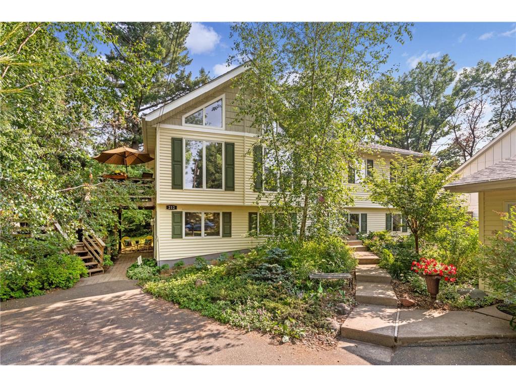 212 Iris Street Mahtomedi MN 55115 6393002 image1