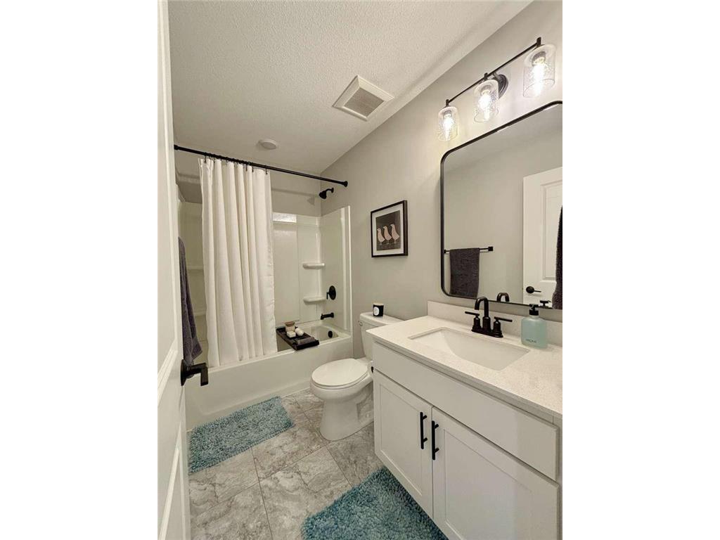 212 Junco Road N Lake Elmo MN 55042 6796897 image22