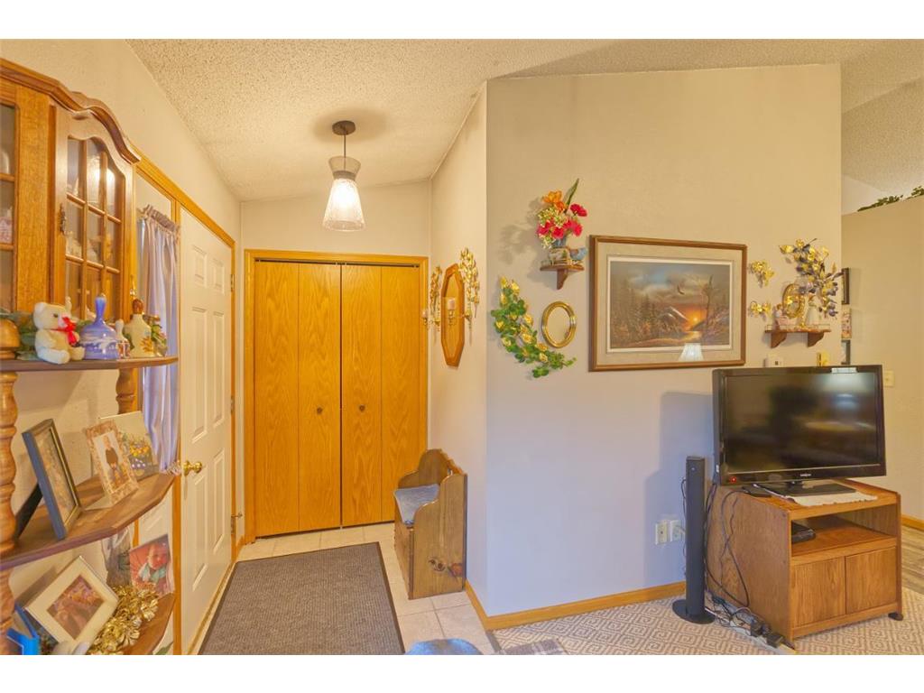 212 Linden Avenue W Winsted MN 55395 6805975 image4