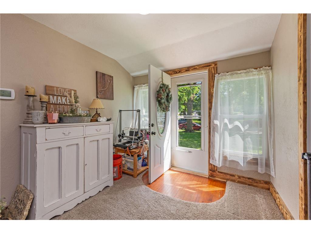 212 Main Street E Saint Clair MN 56080 7082322 image12