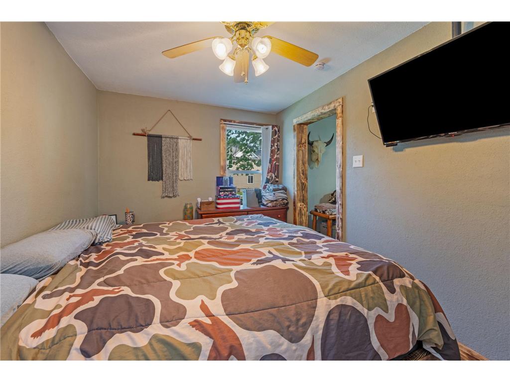 212 Main Street E Saint Clair MN 56080 7082322 image20