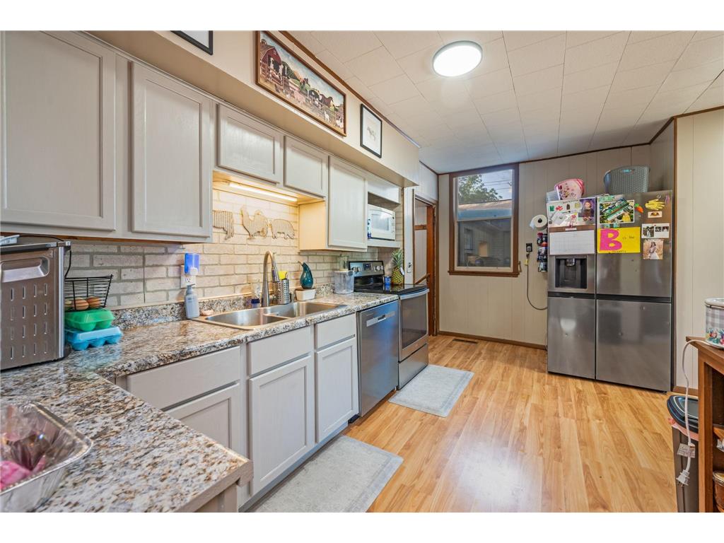 212 Main Street E Saint Clair MN 56080 7082322 image26