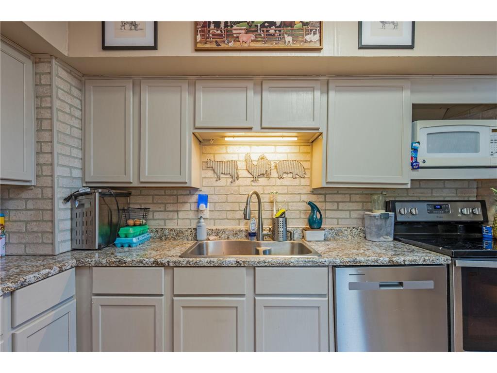 212 Main Street E Saint Clair MN 56080 7082322 image28