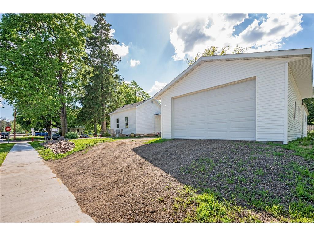 212 Main Street E Saint Clair MN 56080 7082322 image3