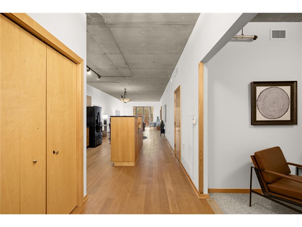 212 N 1st Street #202 Minneapolis MN 55401 7061939 image5