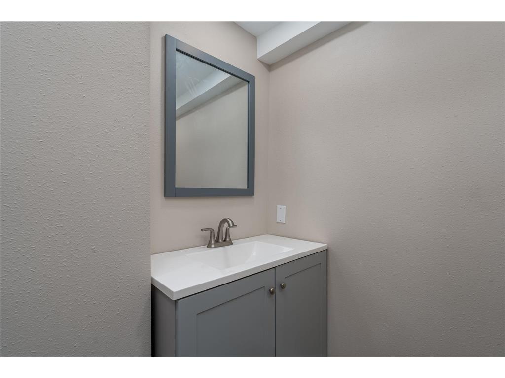 212 N Murphy Street Lake Crystal MN 56055 6802365 image17