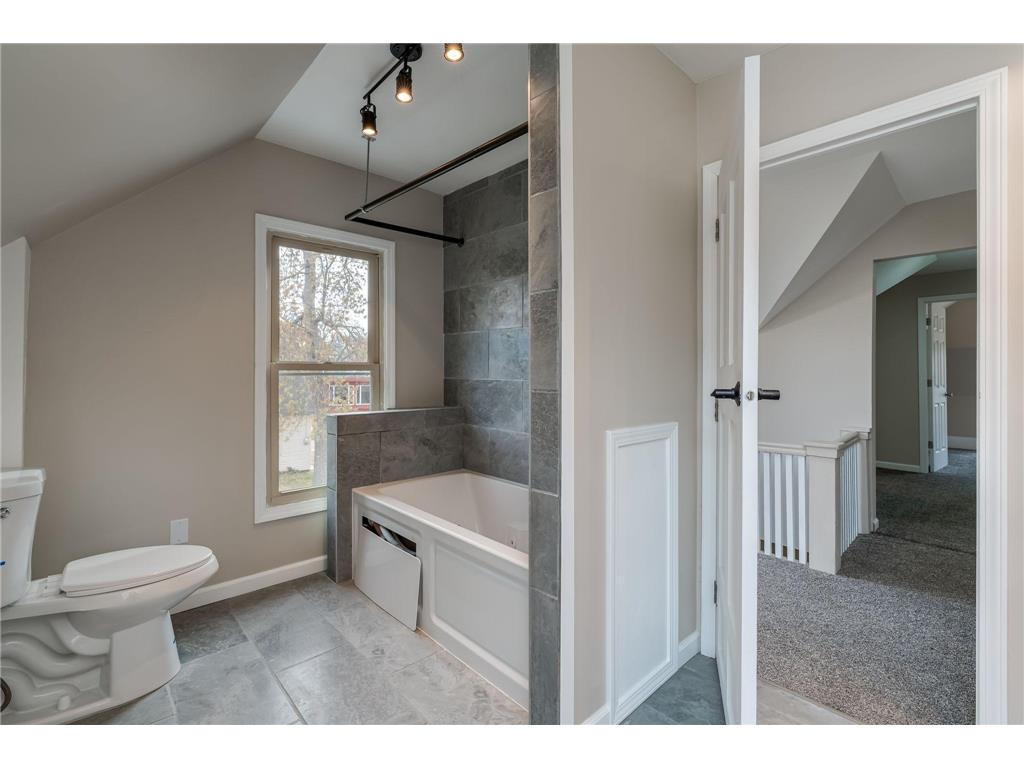 212 N Murphy Street Lake Crystal MN 56055 6802365 image22