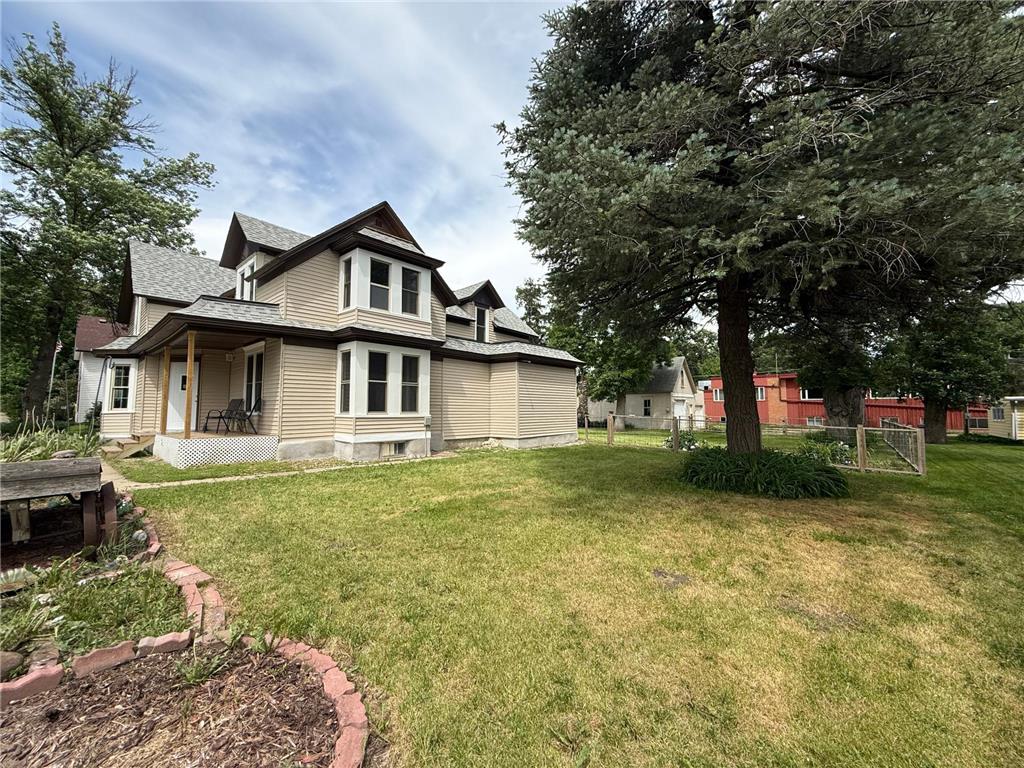 212 N Murphy Street Lake Crystal MN 56055 7089355 image22