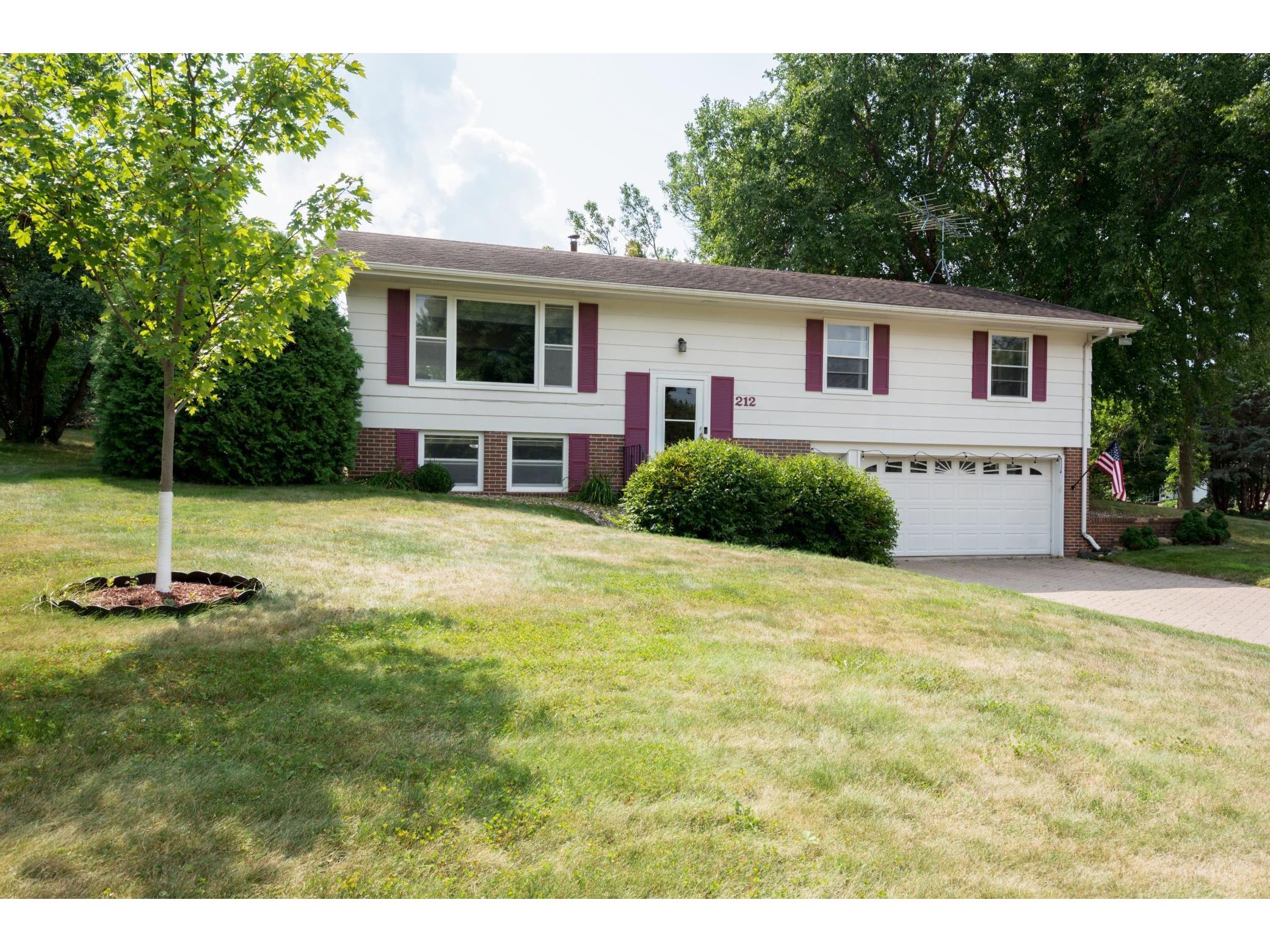 212 Regency Road, Le Sueur, MN 56058 MLS 6086334 Edina Realty