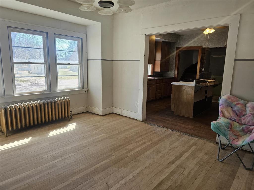 212 S Center Street Ceylon MN 56121 7049911 image18
