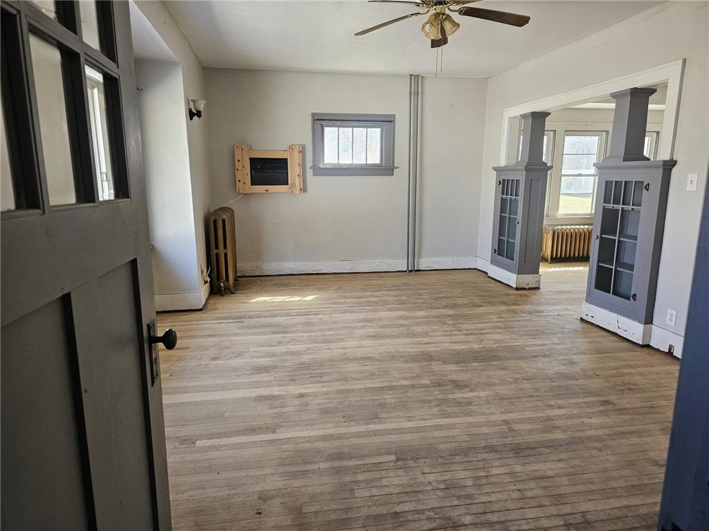 212 S Center Street Ceylon MN 56121 7049911 image3