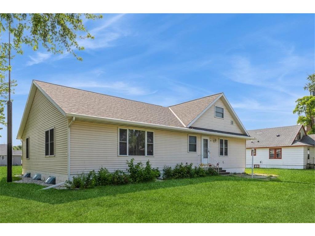 212 State Street Elrosa MN 56325 6576326 image1