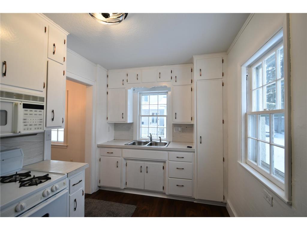 212 W 3rd Street Zumbrota MN 55992 6825172 image20