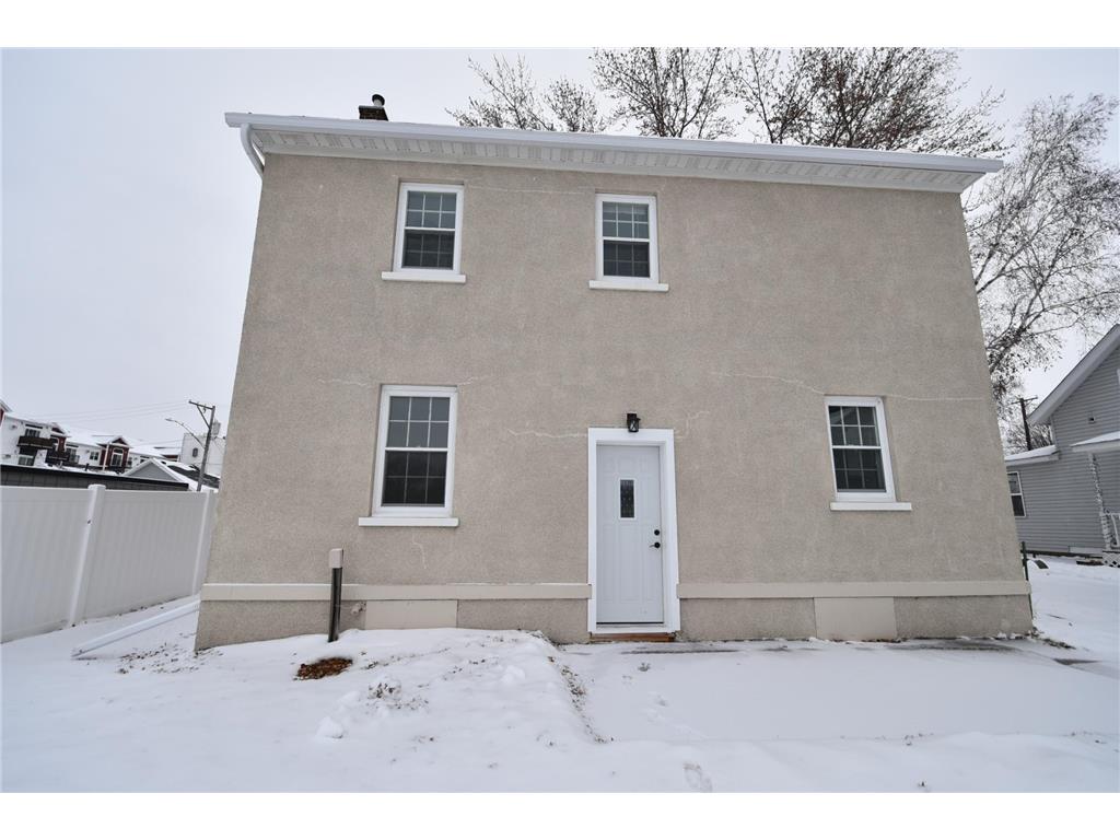 212 W 3rd Street Zumbrota MN 55992 6825172 image3