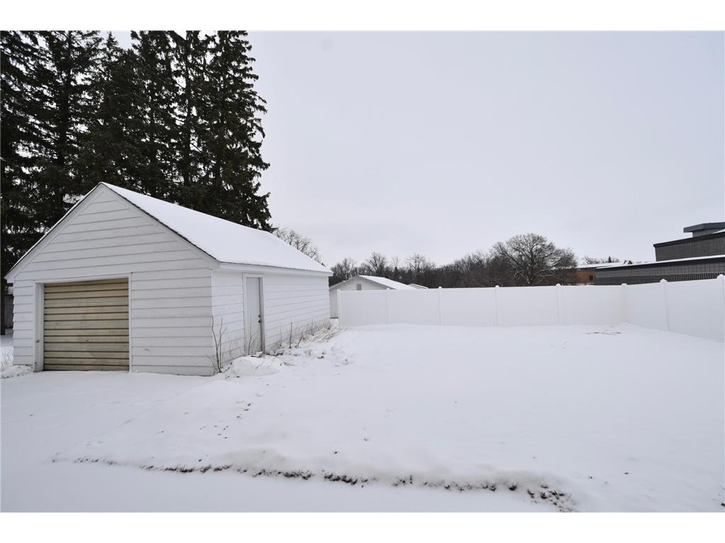 212 W 3rd Street Zumbrota MN 55992 6825172 image40