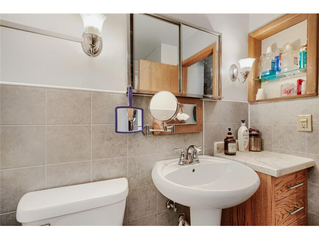 212 Woodley Street W Northfield MN 55057 7078119 image15