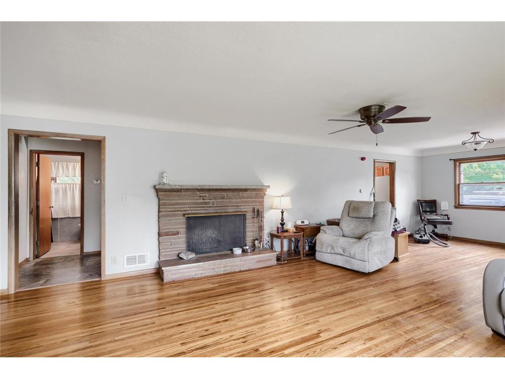 212 Woodley Street W Northfield MN 55057 7078119 image6