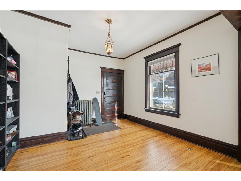 2120 Emerson Avenue S Minneapolis MN 55405 7053052 image2