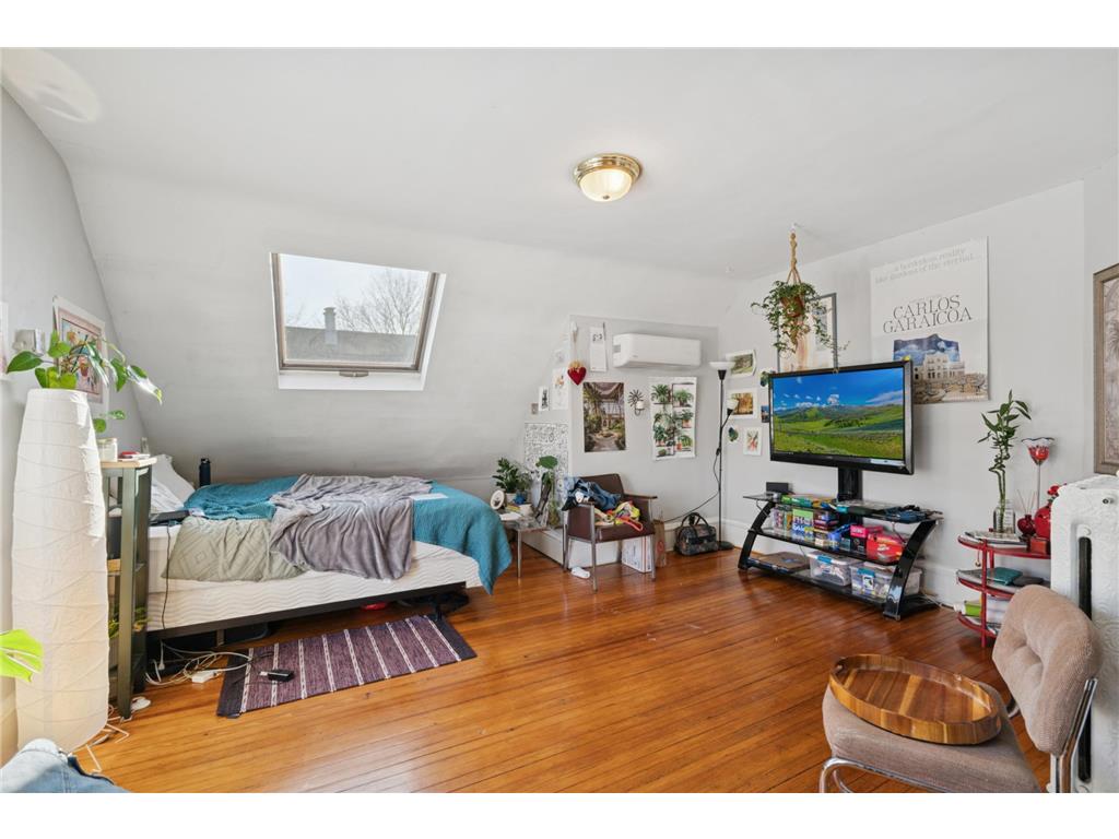 2120 Emerson Avenue S Minneapolis MN 55405 7053052 image33