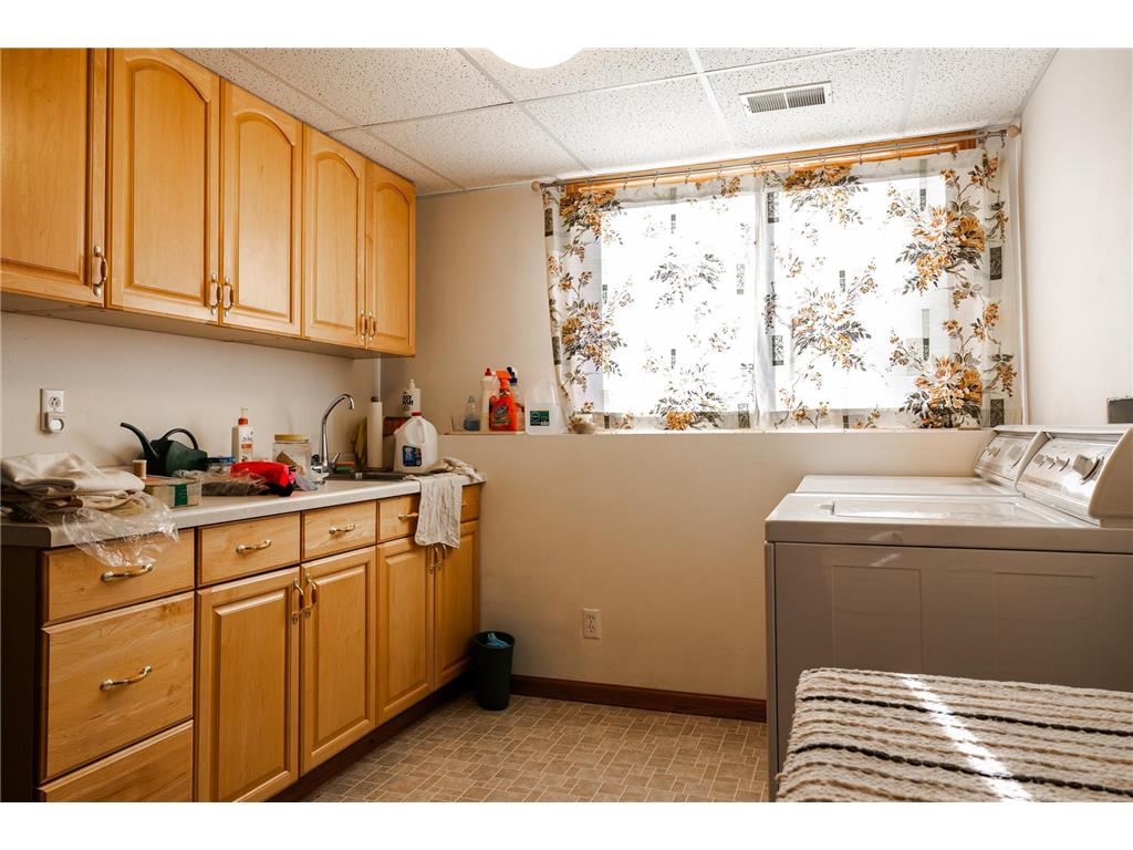 2120 Grotte Avenue NE Bemidji MN 56601 6775314 image14