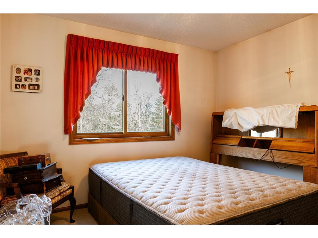 2120 Grotte Avenue NE Bemidji MN 56601 6775314 image24