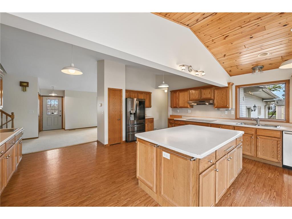 2120 Grotte Avenue NE Bemidji MN 56601 7071900 image12